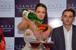 Neha Dhupia at Gitanjali promotional event  in Atria Mall on 14th Oct 2009 (28).JPG