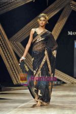 Model walk the ramp for Manav Gangwani at HDIL India Couture Week, Grand Hyatt, Mumbai on 15th  Oct 2009 (17).JPG