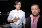 Zayed Khan at Hrithik_s mom Pinky Roshan_s bash in Juhu Residence on 25th Oct 2009 (4).JPG