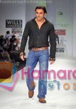 Sohail Khan at Wills India Fashion Week on 25th Oct 2009.jpg