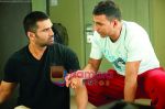 Akshay Kumar, Sunil Shetty in the still from movie De Dhana Dhan (2).jpg