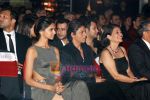 Deepika Padukone, Shahrukh Khan at Cosmopolitan Awards in Mumbai on 20th Nov 2009 (10).JPG