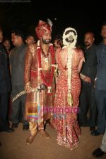 Shilpa Shetty and Raj Kundra Poses after their wedding on 22nd Nov 2009 (14).JPG
