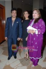 Govinda with Family at the launch of Purnima Lamchae and Misti Mukherjee_s Films in Enigma on 25th Nov 2009 (4).JPG