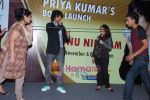 Sonu Nigam at the launch of Priya Kumar_s book in Mumbai on 25th Nov 2009 (14).jpg