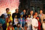 Karan Johar, Farhan Akhtar on World AIDS Day in Mumbai on 30th Nov 2009 (21).JPG