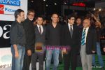 Amitabh Bachchan, Aamir Khan, Vidhu Vinod Chopra, Jeetendra at Paa premiere in Mumbai on 3rd Dec 2009 (75).JPG