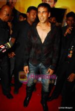 Akshay Kumar at Star Gold Sabse Favourite Kaun in Taj Land_s End on 17th Dec 2009 (4).JPG