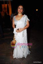 Divya Dutta at Star Gold Sabse Favourite Kaun in Taj Land_s End on 17th Dec 2009 (52).JPG