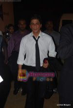Shahrukh Khan at Police show in Andheri Sports Complex on 19th Dec 2009 (2).JPG