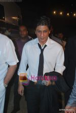Shahrukh Khan at Police show in Andheri Sports Complex on 19th Dec 2009 (4).JPG