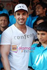 John Abraham attends Sports day for spcial children in Jamnabai Narsee school on 24th Dec 2009 (23).JPG