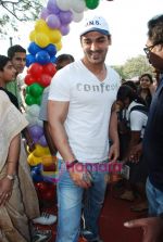 John Abraham attends Sports day for spcial children in Jamnabai Narsee school on 24th Dec 2009 (49).JPG