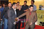 Salman Khan, Aamir Khan at 3 Idiots premiere in IMAX Wadala, Mumbai on 23rd Dec 2009 (2).JPG