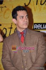 Aamir Khan at 3 Idiots premiere in IMAX Wadala, Mumbai on 23rd Dec 2009 (160).JPG