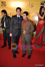 Aamir Khan at 3 Idiots premiere in IMAX Wadala, Mumbai on 23rd Dec 2009 (2).JPG