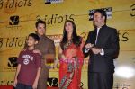 Aamir Khan at 3 Idiots premiere in IMAX Wadala, Mumbai on 23rd Dec 2009 (24).JPG