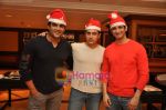 Aamir Khan, Madhavan, Sharman Joshi celebrate Christmas in Taj Land_s End on 25th Dec 2009 (5).JPG