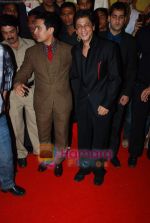 Aamir Khan, Shahrukh Khan at 3 Idiots premiere in IMAX Wadala, Mumbai on 23rd Dec 2009 (53).JPG