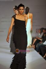 at Beyu Fashion Awards 2009 in Bangalore on 31st Dec 2009 (82).JPG