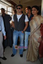 Salman Khan promotes Veer at college fest in Jamnabai, Mumbai on 4th Jan 2010 (35).JPG