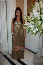 Mahima Chaudhary at CPAA fashion show in Taj Hotel on 9th Jan 2010 (10).JPG