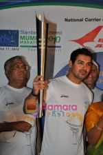 John Abraham promotes Mumbai marathon in Mumbai Aiport on 11th Jan 2010 (4).JPG