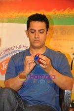 Aamir Khan meet Tata Tea-3 Idiots contest winners in J W Marriott, Juhu, Mumbai on 12th Jan 2010 (23).JPG