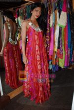 Nina Manuel at Anupama Dayal_s collection in Bombay Electric on 12th Jan 2010 (3).JPG