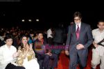 Rekha, Amitabh Bachchan at Stardust Awards on 17th Jan 2010 (4).JPG