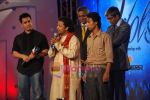 Aamir Khan at IBN7 Super Idols to honor achievers with disability in Taj Land_s End on 19th Jan 2010 (5).JPG