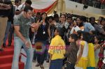 Salman Khan dances with Kids at Veer Ka Darbar in Inorbit, Mumbai on 22nd Jan 2010 (35).JPG