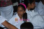 SRK with kids Aryan and Suhana at Maharastra State open Taekwondo competition in Nariman Point on 8th Feb 2010 (66).JPG