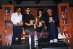 Sunil Shetty, Javed Akhtar, Parsoon Joshi at Mohyna Srinivasan book launch in Blue Frog on 9th Feb 2010 (4).JPG