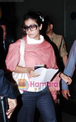 Kajol leave for My Name Is Khan premiere in Mumbai on 10th Feb 2010 (3)~0.JPG
