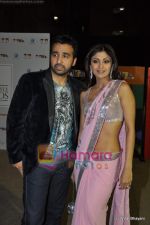 Shilpa Shetty, Raj Kundra at DNA After Hours Style Awards in Inter continental on 17th Feb 2010 (6).JPG
