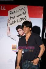 Shahrukh Khan promotes My Name is Khan in Cinemax on 20th Feb 2010 (46).JPG