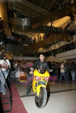 Vivek Oberoi at the launch of  Prince film music in Oberoi Mall on 21st Feb 2010  (5).jpg