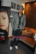 Rohit Roy at Mittal Vs Mittal film music launch in Cest la Vie on 26th Feb 2010 (2).JPG