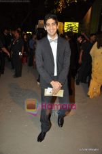 at Filmfare Awards red carpet on 27th Feb 2010 (53).JPG