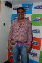 Boman Irani at Well done Abba starcast in Radio City, Bandra, Mumbai on 4th March 2010 (10).JPG