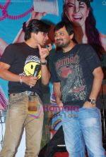 Shaan at Jaane Kahan Se Aayi Hai star cast at Euphoria College fest in NM College, Juhu on 4th March 2010 (2).JPG