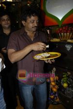 Ram Gopal Verma at the launch of Khaugalli in Andheri on 7th March 2010 (6).JPG