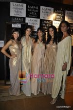 at Lakme Fashion Week 2010 Day 3 in Grand Hyatt, Mumbai on 7th March 2010 (83).JPG