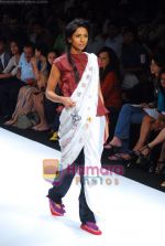 Model walks the ramp for Paromita Banerjee Show at LIFW 2010 Day 4 in Grand Hyatt, Mumbai on 8th March 2010 (31).JPG