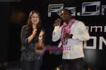 Akon, Kareena Kapoor at Ra.One media meet in SaharaStar, Mumbai on 9th March 2010 (2).JPG