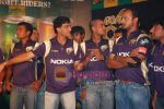 Shahrukh Khan ties up with XXX energy drink for Kolkatta Knight Riders and jersey launch in MCA on 9th March 2010 (33).JPG