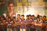 Shahrukh Khan ties up with XXX energy drink for Kolkatta Knight Riders and jersey launch in MCA on 9th March 2010 (55).JPG