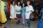 Meera Mahdevia showcases her collection at Melange in Kamps Corner on 11th March 2010 (52).JPG