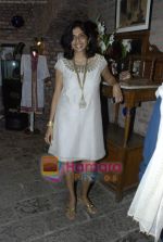 Meera Mahdevia showcases her collection at Melange in Kamps Corner on 11th March 2010 (9).JPG